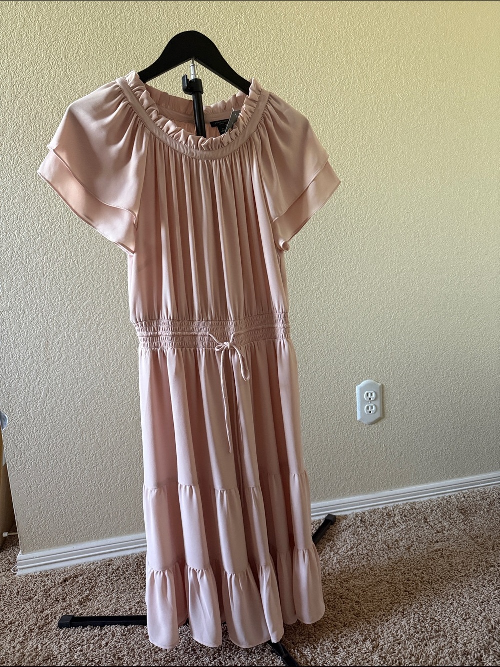 NWT Ann Taylor Blush Pink Tiered Midi Dress
